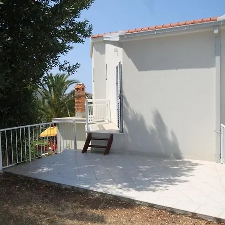 Seaside House Mavarstica, Ciovo - 9206 트로기르