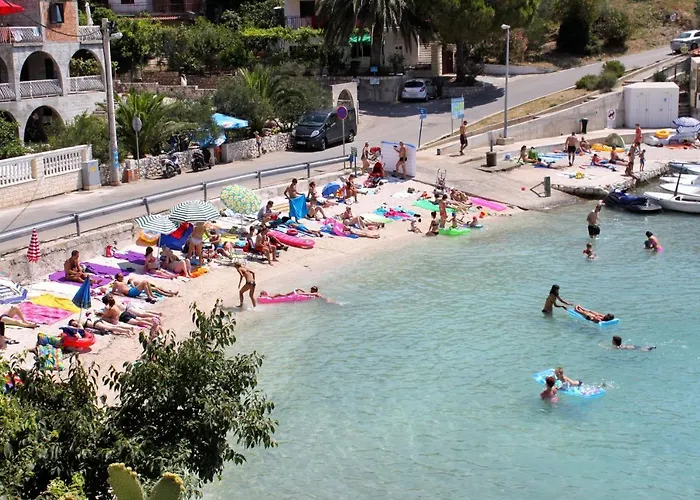 Hébergement de vacances Seaside House Mavarstica, Ciovo - 9206 *